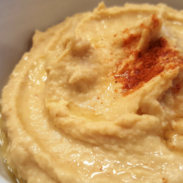 Roasted Garlic Hummus with Lemon